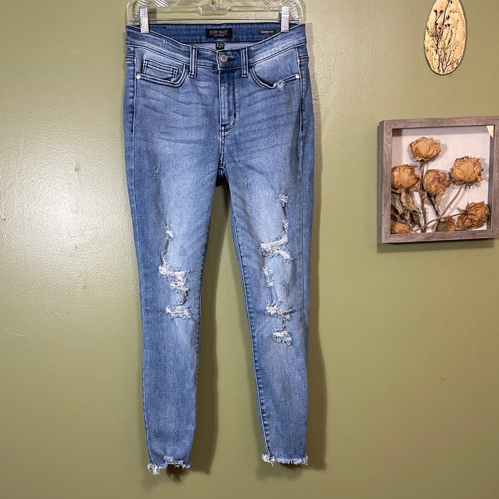 Judy Blue Skinny Fit Light Blue Distressed Skinny Jeans size 5